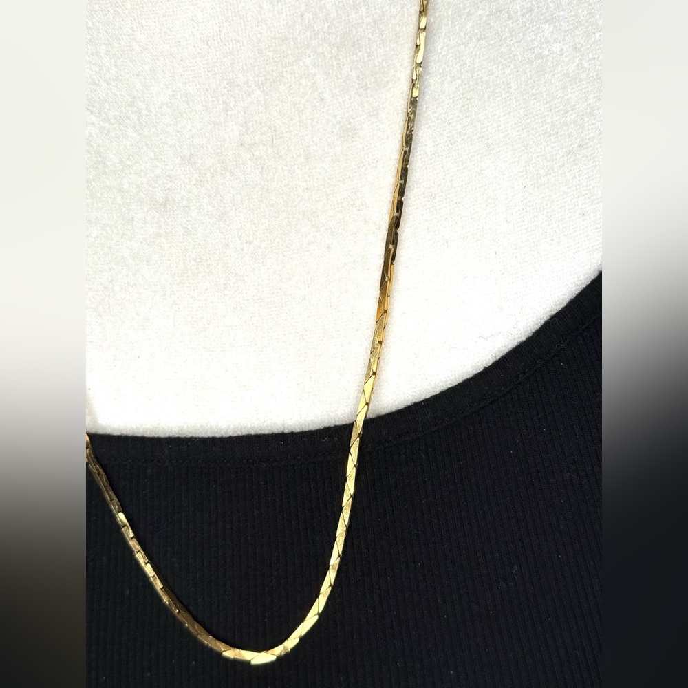 Vintage Long Gold Tone Flat Chain Necklace – Diamond Cut Layering 24” Chain - Picture 4 of 8